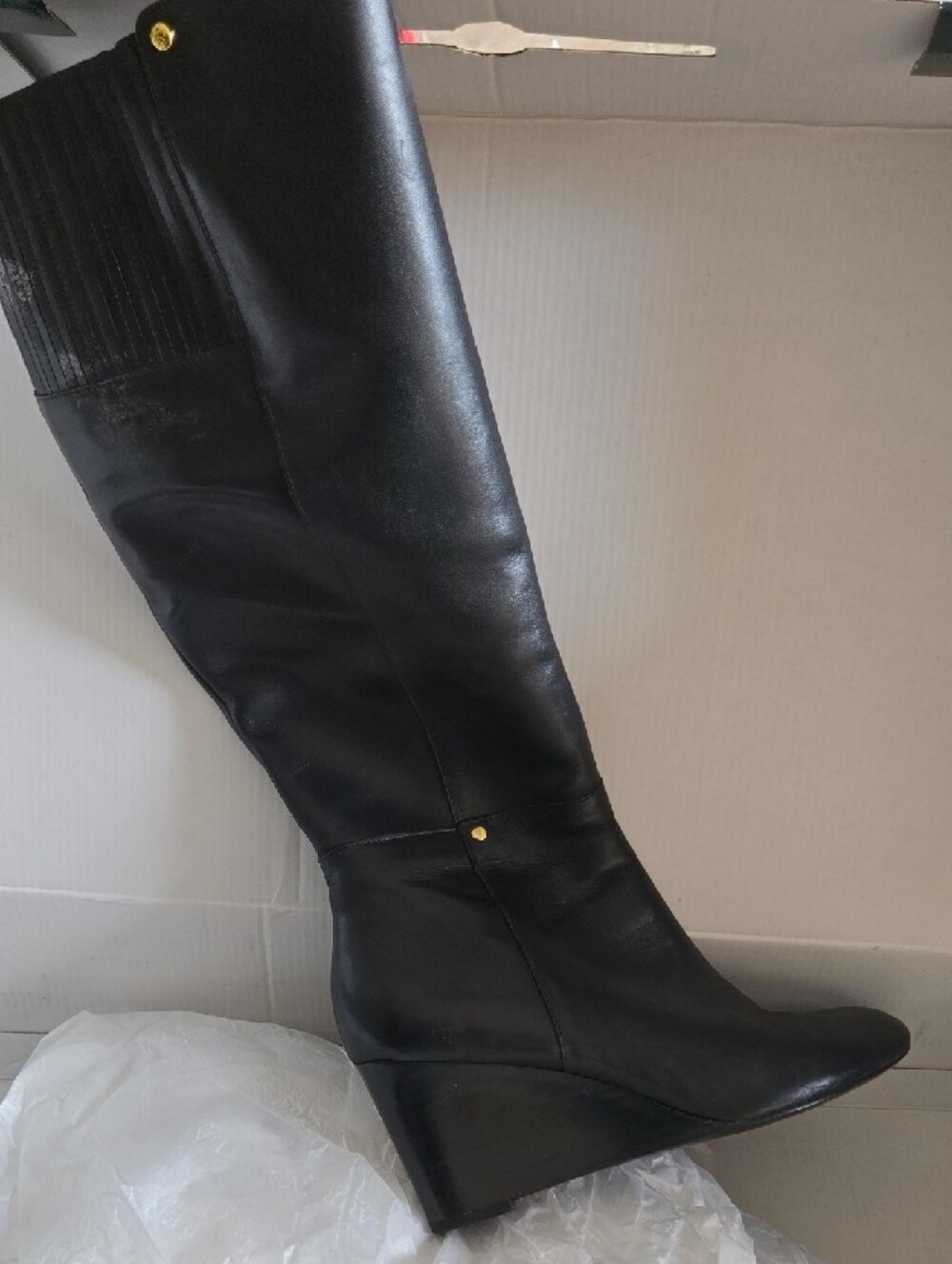 Classic Black Tall Leather Boots - Picture 4 of 4